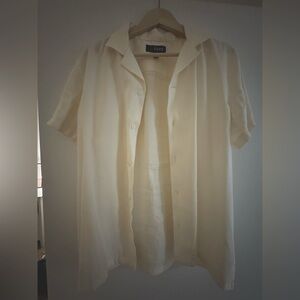 Cuts Chileno Camp Collar Ivory Relaxed-fit. Medium. Worn a few times.